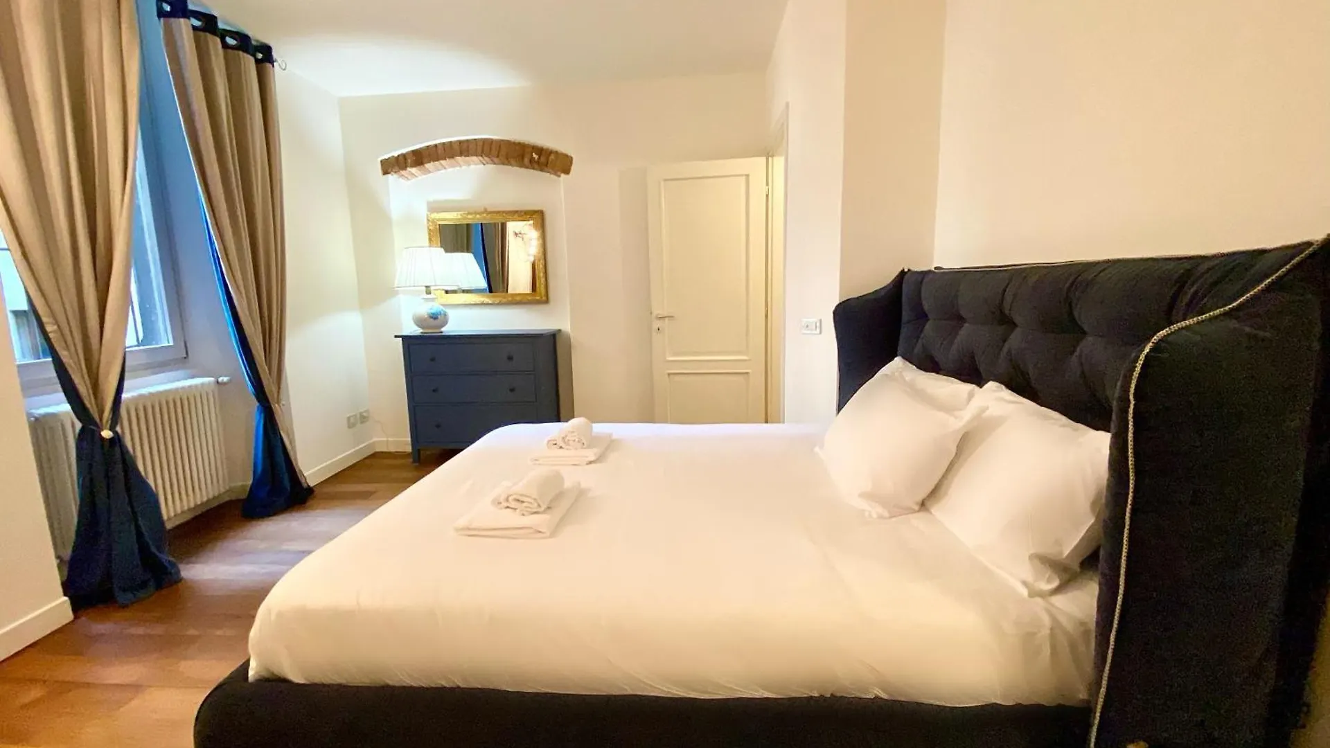 La Casa Dell'Arte In Piazza Vecchia Bergamo Apartment